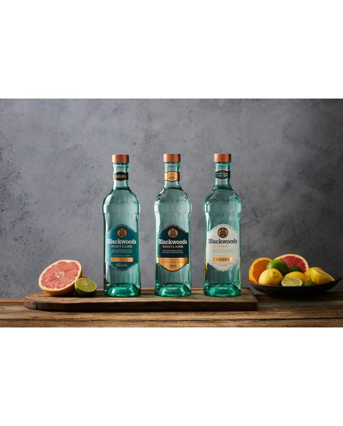 Ginebra Blackwoods Premium 700 ml.